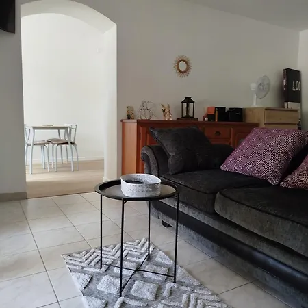 Apartament Le Chardonneret *
